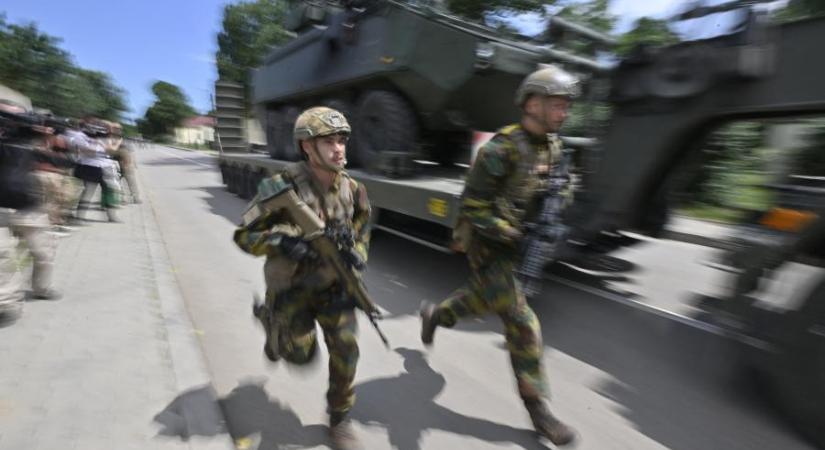 Nagyot lép a NATO: negyven ezerről 300 ezerre növelné gyorsreagálású erőinek létszámát