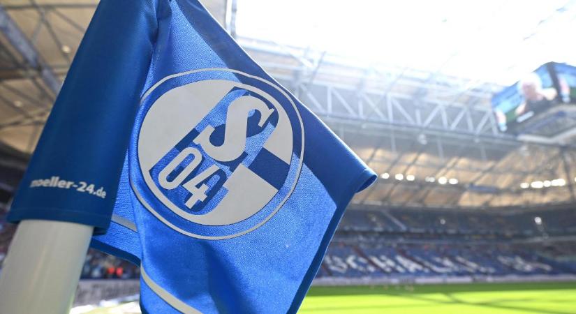 Bundesliga: csaknem 100 ezer eurós büntetés a Schalkénak
