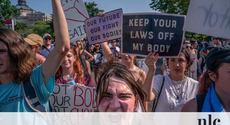 Mit jelent az abortuszhoz való jog elvesztése az Egyesült Államokban? Elmagyarázzuk!
