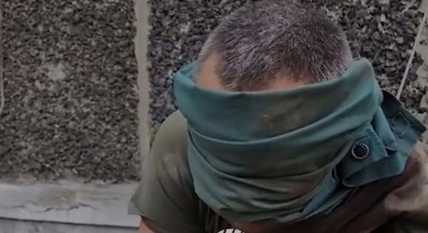 Egy ukrán hadifogoly szerint a parancsnokai magára hagyták (videó)