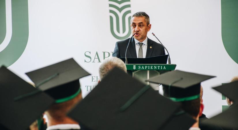 Potápi: a Sapientia egyetem a szülőföldön boldogulásra sarkallja a magyarságot
