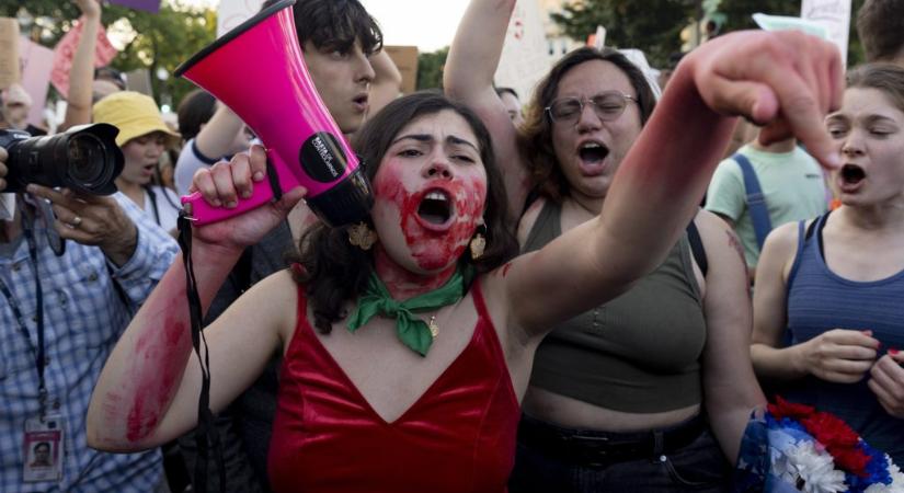 Országos szexsztrájkot hirdettek az abortuszpárti nők