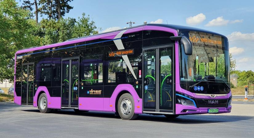 Megérkeztek Veszprém elektromos buszai