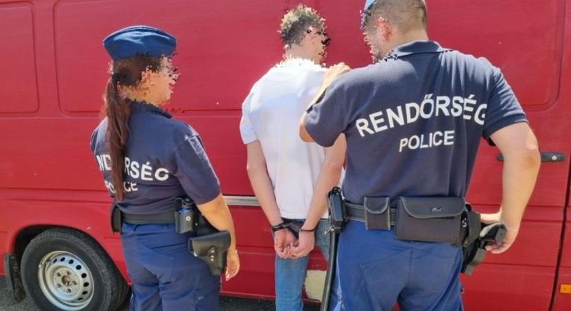 Letartóztatták a nógrádi határon próbálkozó embercsempészeket
