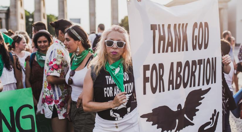 Németország tovább enyhít az abortusztörvényeken
