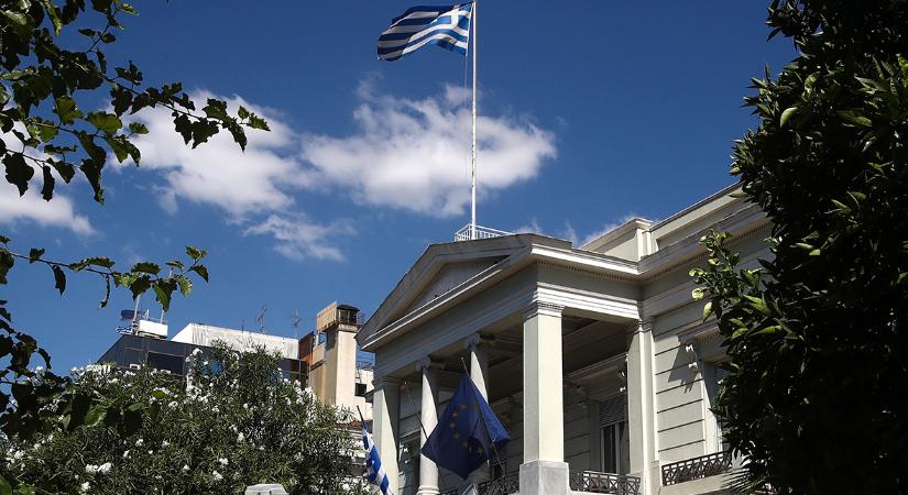 Nyolc görög diplomatát utasított ki Oroszország