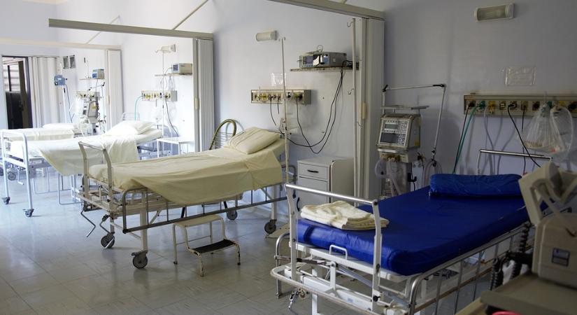 Durván összeveszett két rab egy szekrényen a berettyóújfalui börtönkórházban