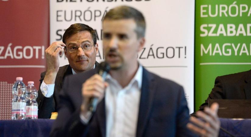Gyöngyösi mozgatja a szálakat a Jobbikban