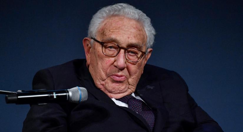 Kissinger: Itt az idő tárgyalni Putyinnal