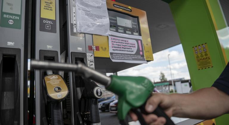 A DK szerint hetente 500-700 benzinkúton hiányzik az üzemanyag