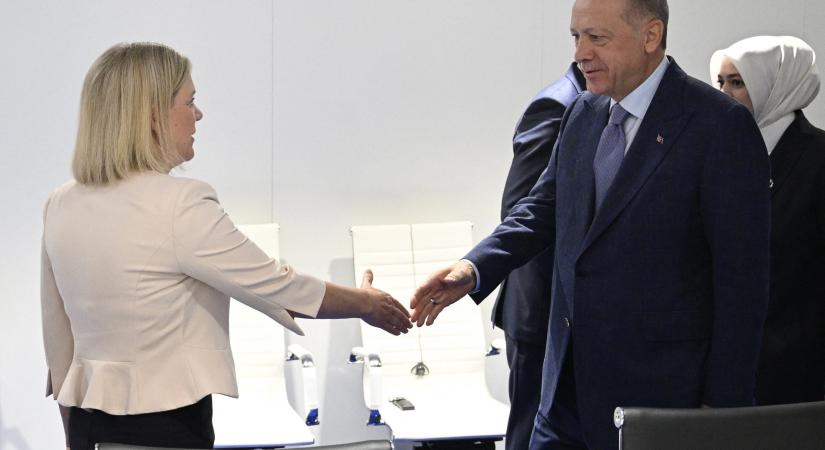 Törökország nem akadályozza Finnország és Svédország NATO-csatlakozását