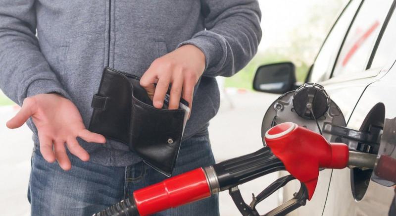 Az állami kompenzáció ellenére a benzinkutak jóindulatán múlik, hogy csökkentik-e az üzemanyagárakat, de a miniszter optimista