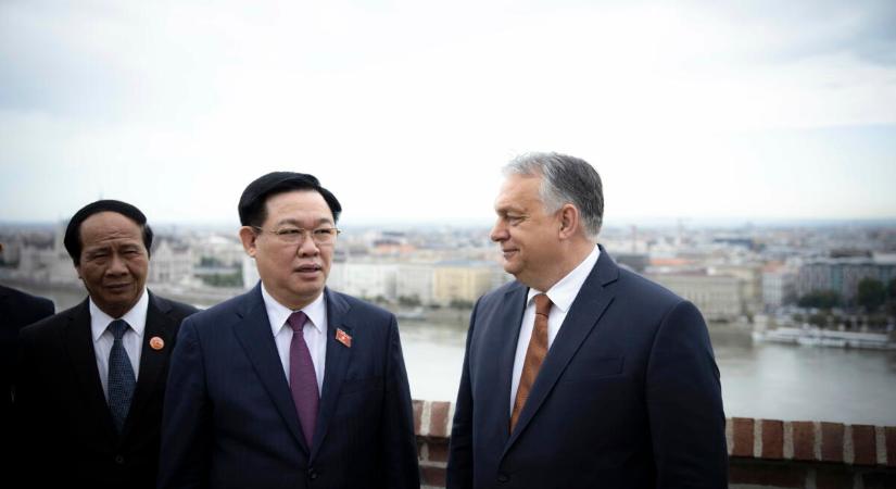 Orbán Viktor a vietnami nemzetgyűlés elnökével tárgyalt