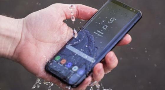 Állítólag vízállók voltak a Samsung telefonjai, de csak állítólag – mondta ki az ausztrál versenyhivatal