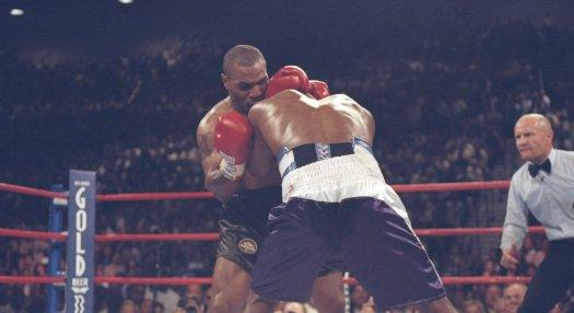 Mi történt Holyfield fülének azon darabjával, amelyet Tyson leharapott?
