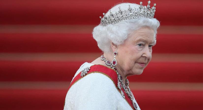 Erzsébet királynő új frizurát villantott