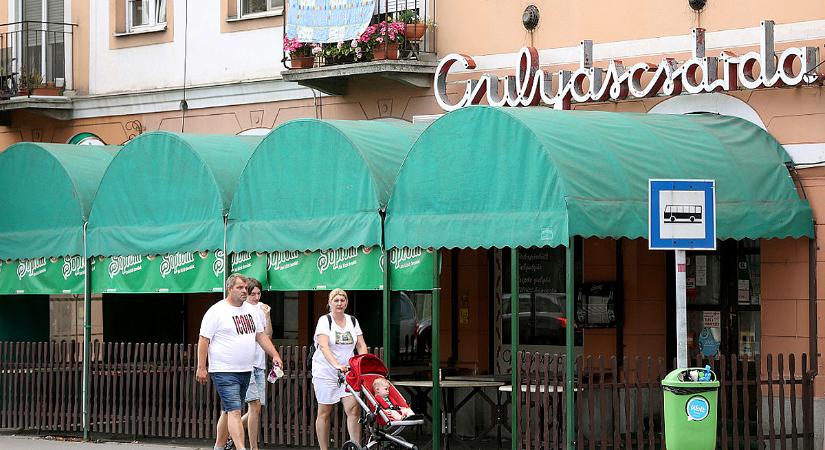 Ikonikus éttermétől búcsúzik Szeged
