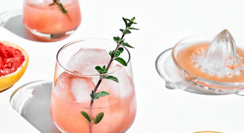 Pezsdítsd fel a nyarat: 3 szuper gin tonic recept, amit imádni fogsz!