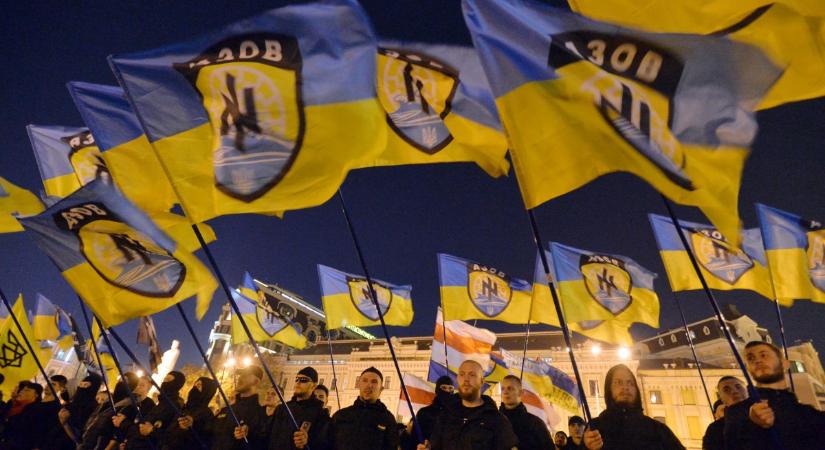 A szélsőséges Azov-ezred 43 katonája tért vissza Ukrajnába