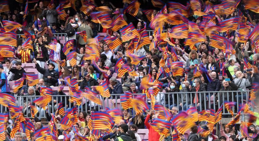 A Barcelona jogi lépéseket fontolgat az AS Roma ellen