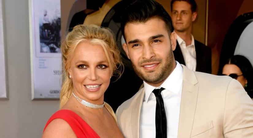 Britney Spears a rajongóknak is megmutatta új luxusotthonát