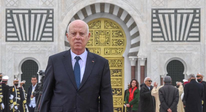 Eltörölné az iszlám államvallást Tunézia elnöke