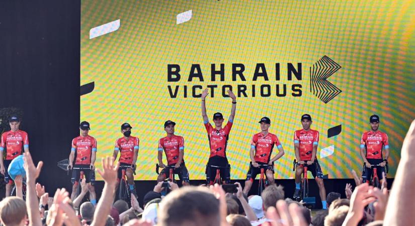 Tour de France: átkutatta a dán rendőrség a Bahrain Victorious szállodai szobáit