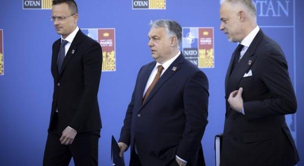 NATO-csúcs: csak Orbán akadékoskodik