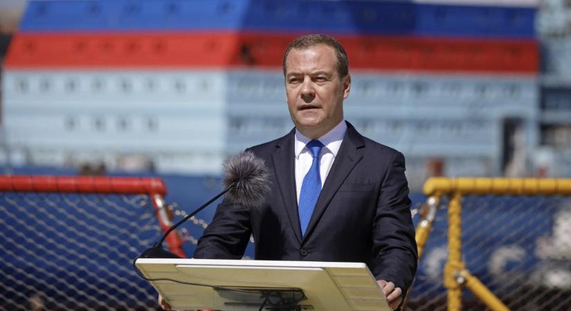 Medvegyev: A szankciók akár háborús indoknak is tekinthetők