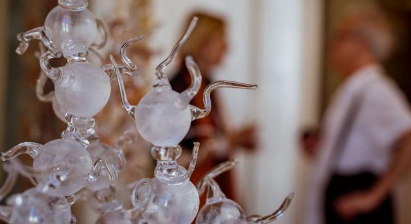 A magyar üvegművességet bemutató kiállítás nyílt a budai Várban