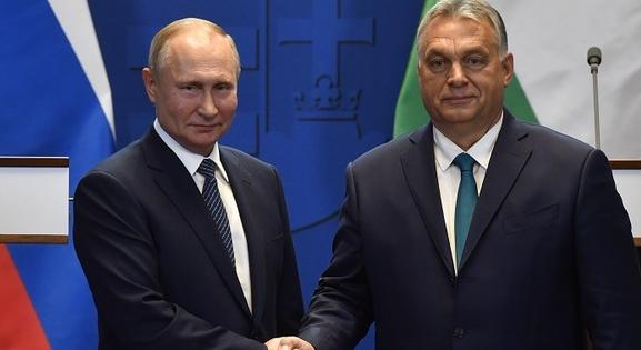 Orbán otthon növelte a hatalmát az ukrán háborúval, de nemzetközileg ártott neki