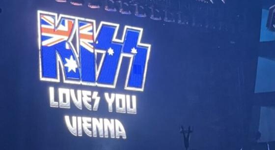 Ausztriában járt a KISS, de Ausztrália zászlaját vetítette ki véletlenül a koncerten