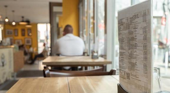 Vendéglátósok: akár 50 százalékos áremelés is indokolt lenne