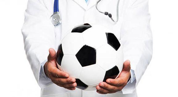 Akkora hiány van ebből az orvosból, hogy még a focibajnokság indulása is veszélybe kerülhet