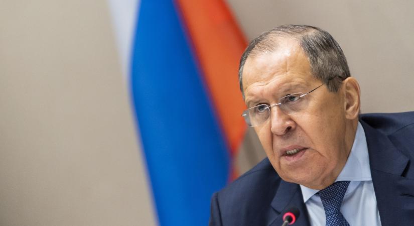 Lavrov: Már ereszkedik az új vasfüggöny