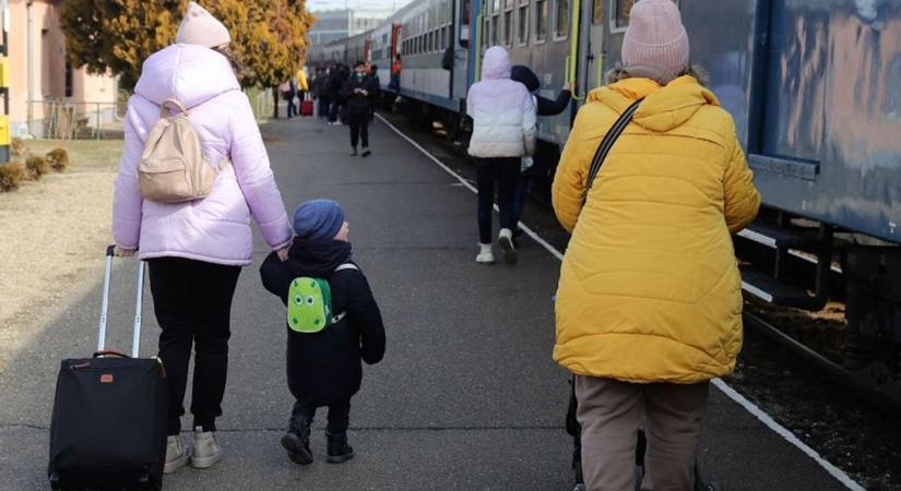 Több száz ukrajnai menekült érkezett csupán az elmúlt nap