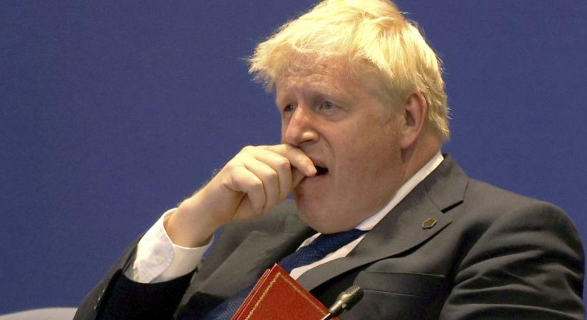 Boris Johnson politikustársa annyira berúgott egy exkluzív klubban, hogy férfiakat kezdett taperolni