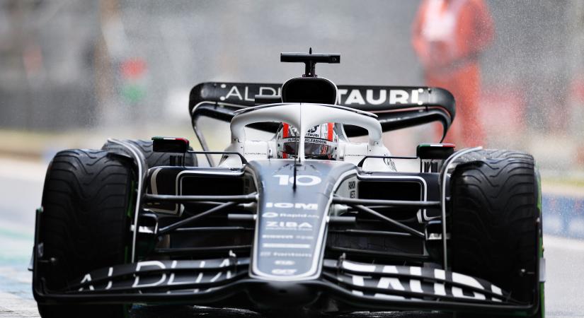 F1: Elmosta az eső az első edzést