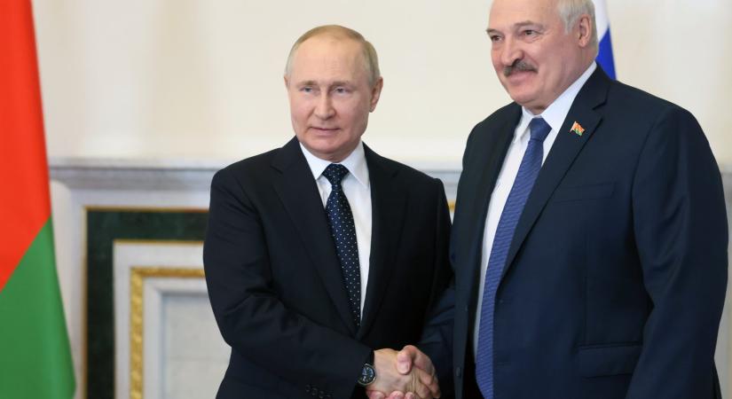 Putyin közölte, azért kell felgyorsítani az “egyesülési folyamatot” Fehéroroszországgal, mert a Nyugat erre kényszeríti