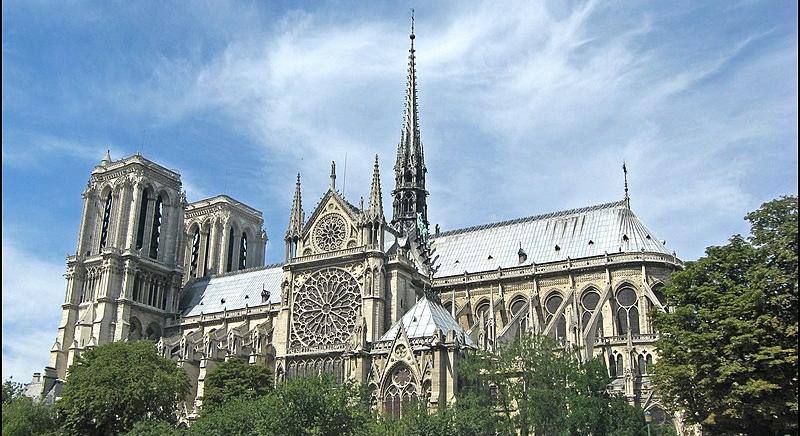 Átalakítják a Notre-Dame katedrális környékét