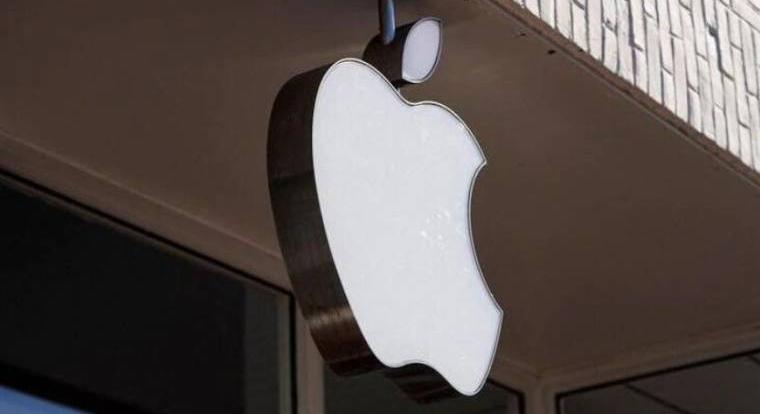 Az Apple korábbi vezető jogásza bűnösnek vallotta magát