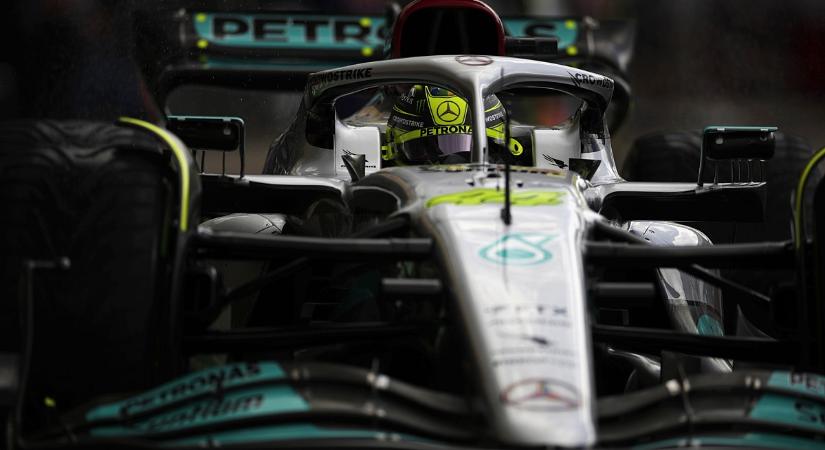 Hamilton reagál a Mercedes fejlesztéseire: „Még mindig eléggé pattog"