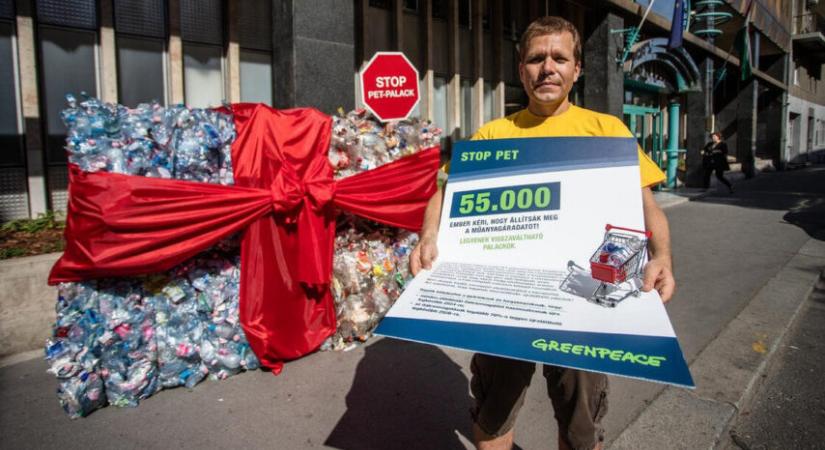Nem érti a Greenpeace miért halogatják a törvényhozók a PET palackok újrahasznosítását