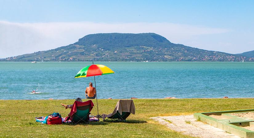 Balatoni strandbelépő árak 2022: itt a teljes lista, 31 település 56 strandja