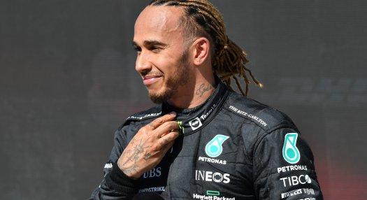 Az egész motorsport-társadalom Lewis Hamilton védelmére kelt