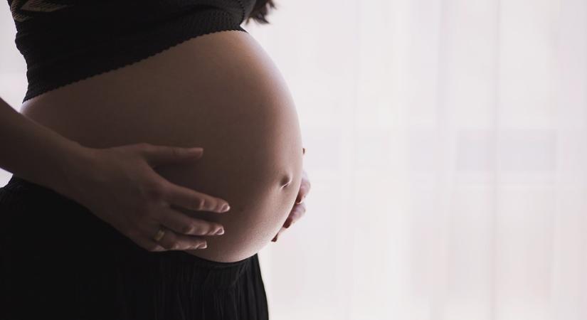 Új kutatás a terhesség alatti súlyos Covid-veszélyről