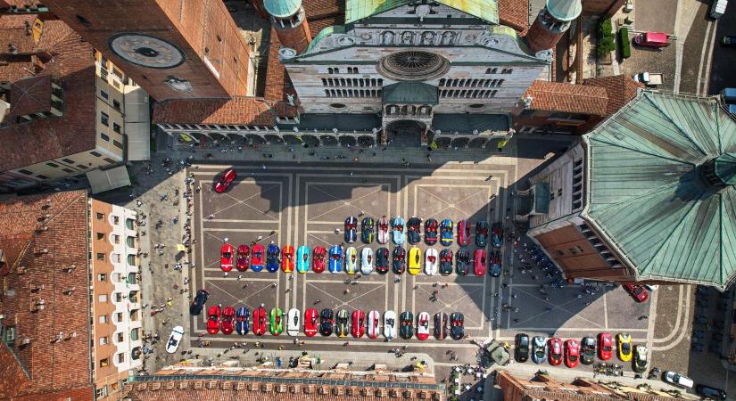 Fantasztikus olaszországi túrát szervezett a Monza-tulajoknak a Ferrari