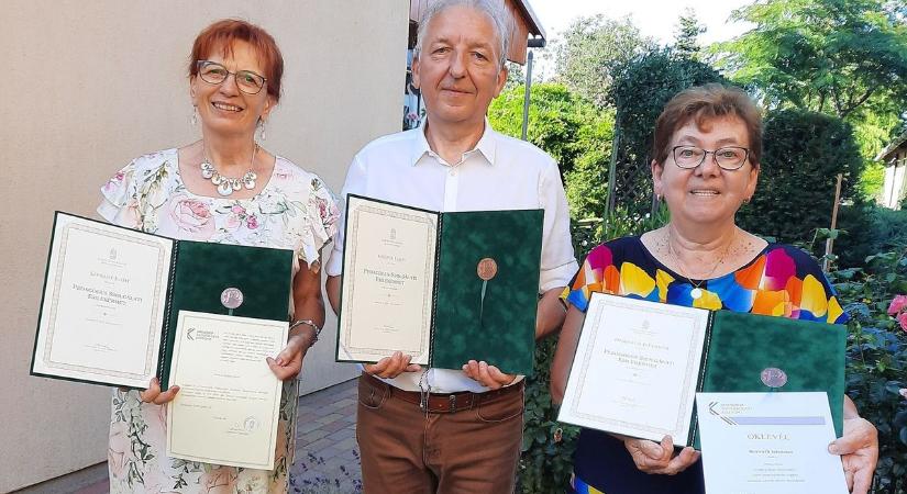Minisztériumi elismerést kaptak a nyugdíjba vonuló pedagógusok