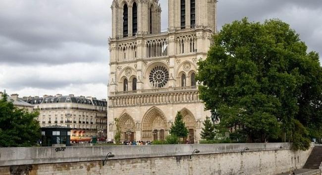 Teljesen átalakul a Notre Dame környéke