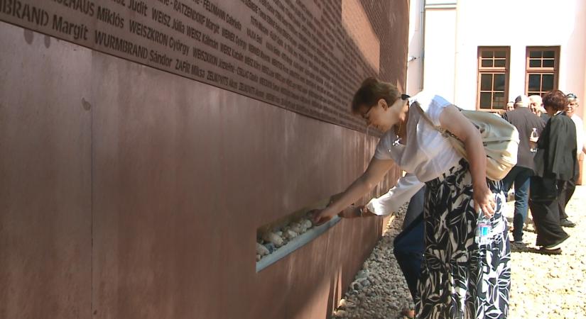 A holokauszt áldozataira emlékeztek Debrecenben – videóval